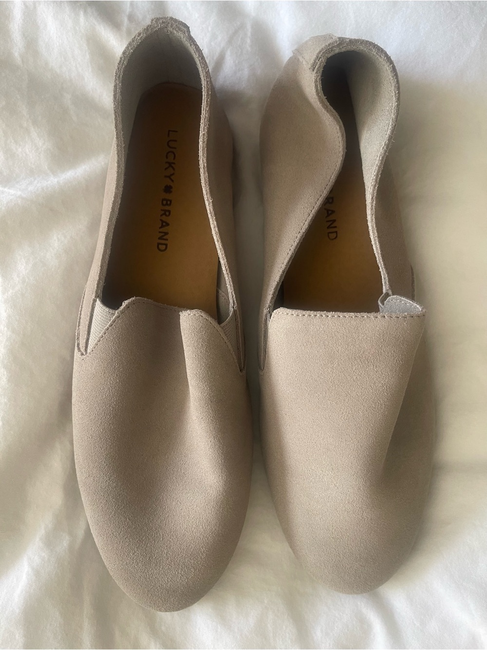 Lucky Brand Charsa 2 grey/beige/neutral slip on size 9, new with tags
